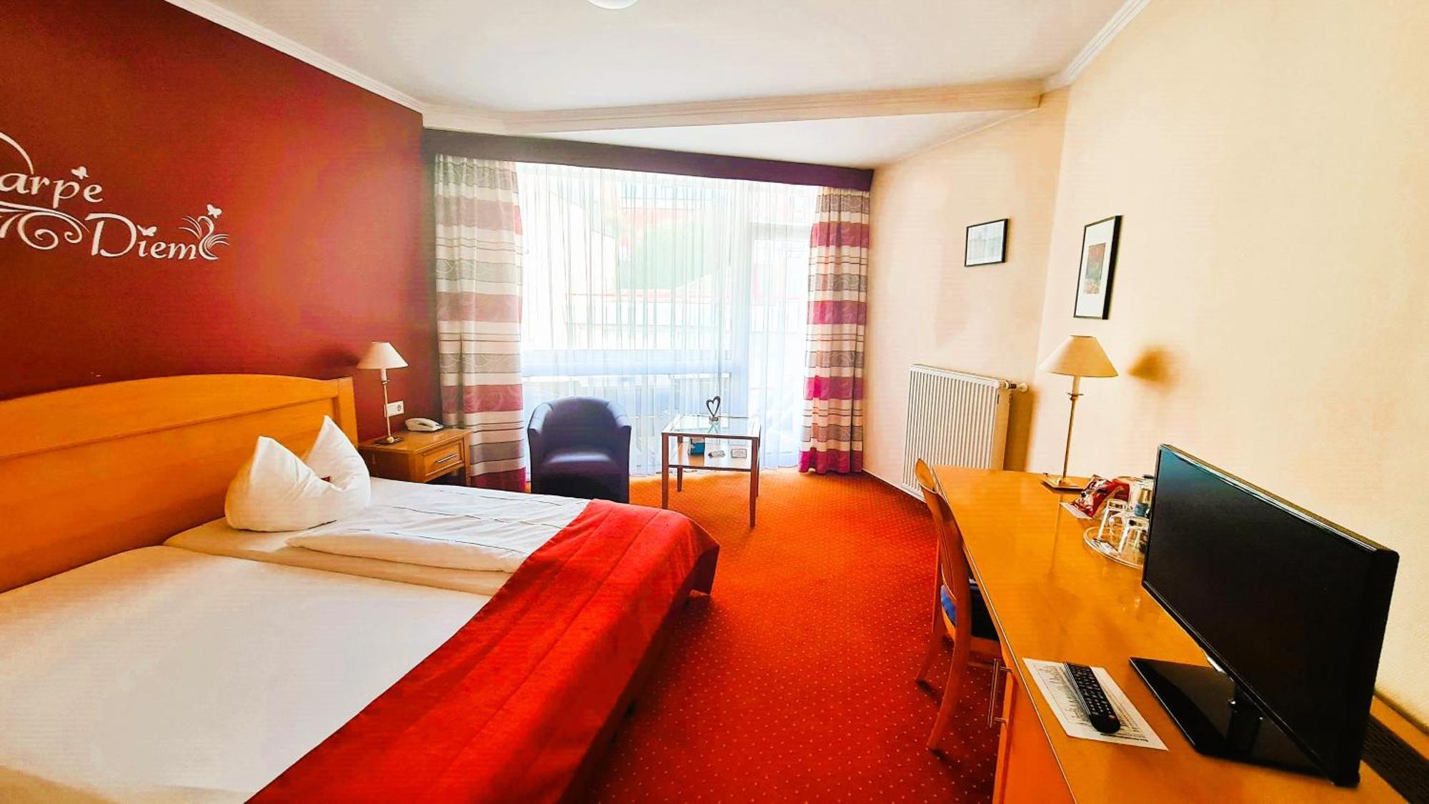 Hotel Zur Post Waldbreitbach Екстер'єр фото