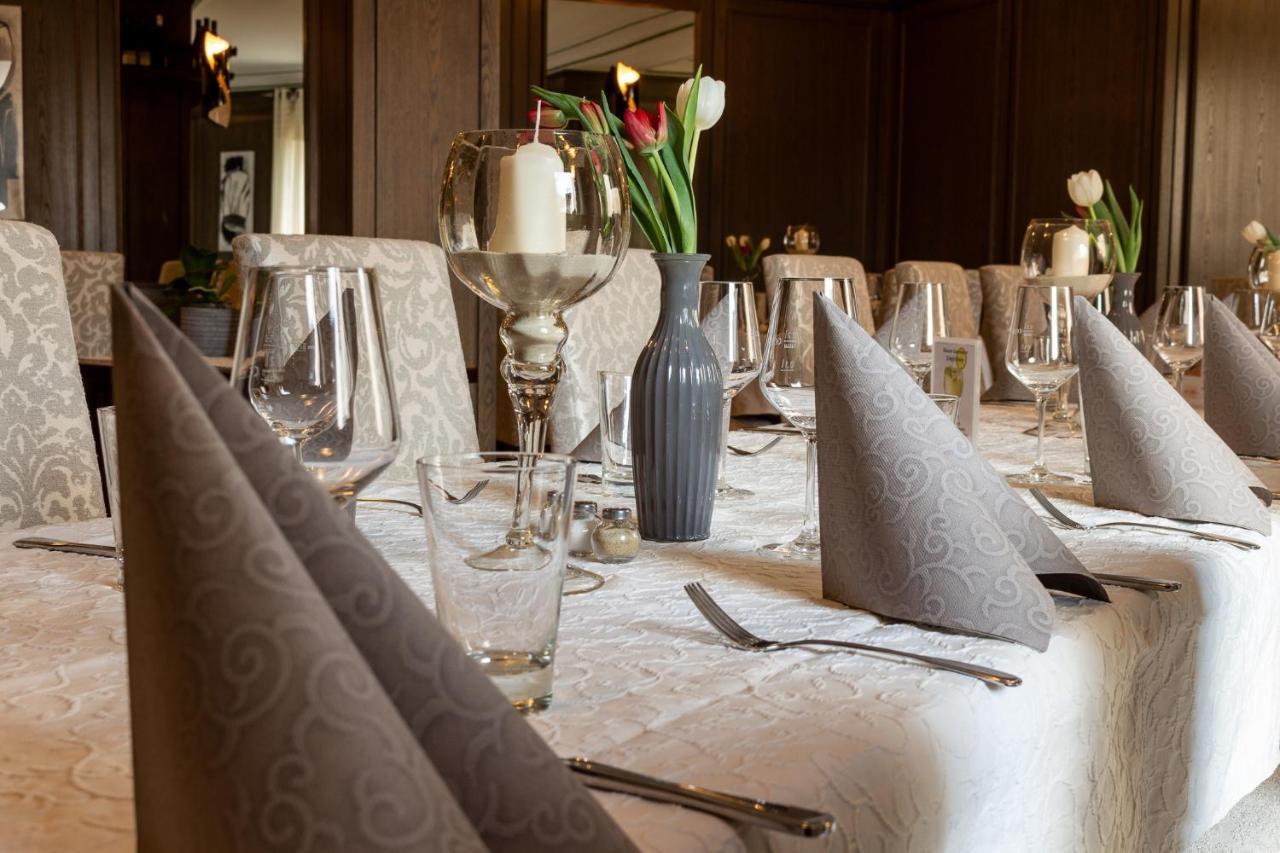 Hotel Zur Post Waldbreitbach Екстер'єр фото