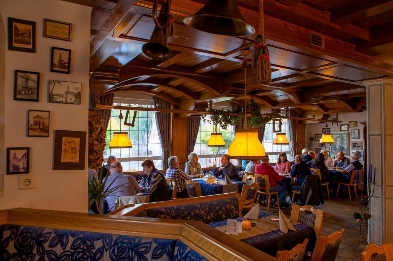 Hotel Zur Post Waldbreitbach Екстер'єр фото