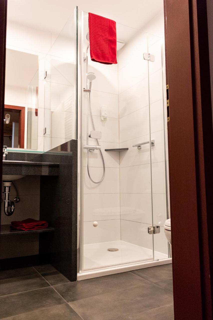 Hotel Zur Post Waldbreitbach Екстер'єр фото